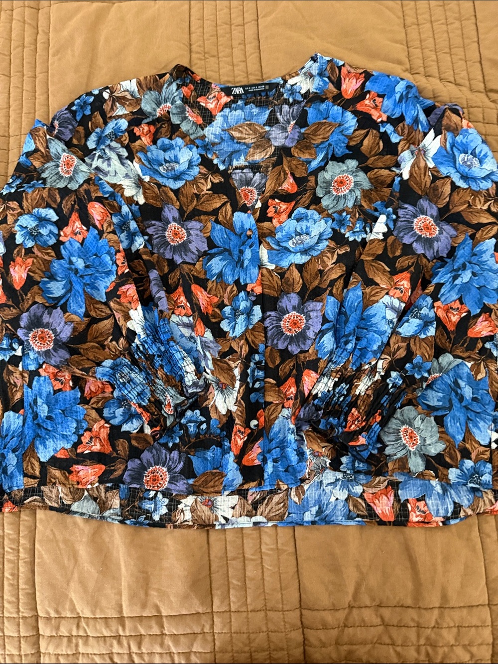 Zara Floral Print Long Sleeve Blouse Top Black Blue Smocked Cuff Medium
